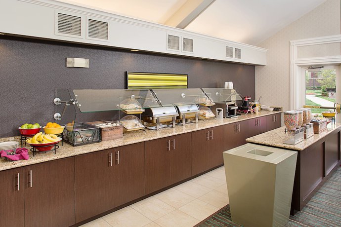 Imagen de los interiores del Hotel Residence Inn Saddle River. Foto 10