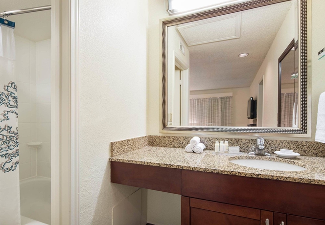 Imagen de la habitación del Hotel Residence Inn San Diego La Jolla. Foto 3