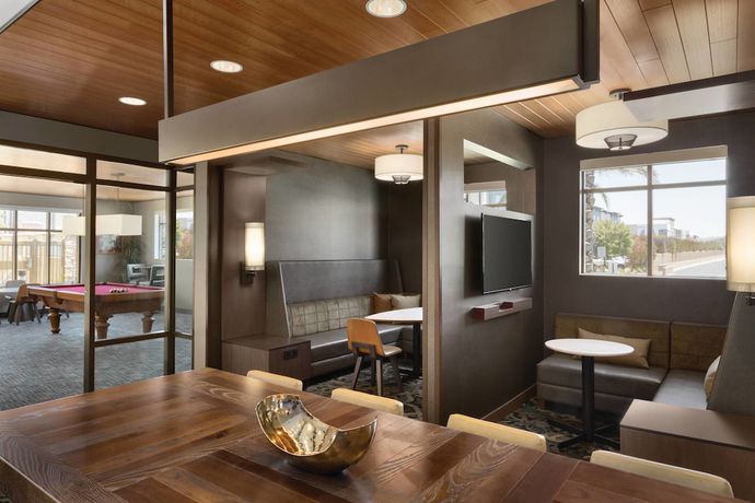 Imagen del bar/restaurante del Hotel Residence Inn San Diego North/san Marcos. Foto 2