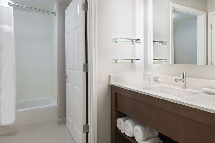 Imagen de la habitación del Hotel Residence Inn Sarasota Bradenton. Foto 15