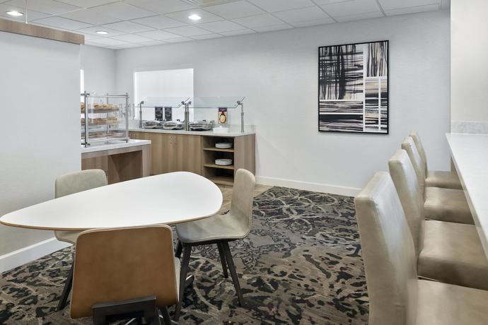 Imagen del bar/restaurante del Hotel Residence Inn Sarasota Bradenton. Foto 3