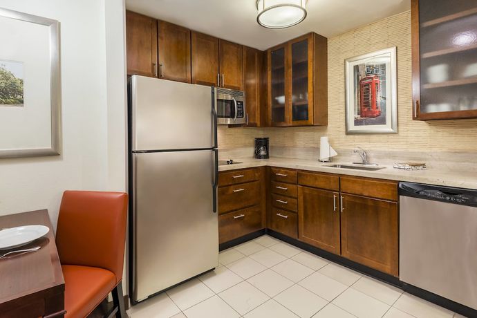 Imagen de la habitación del Hotel Residence Inn Savannah Downtown/ Historic District. Foto 8