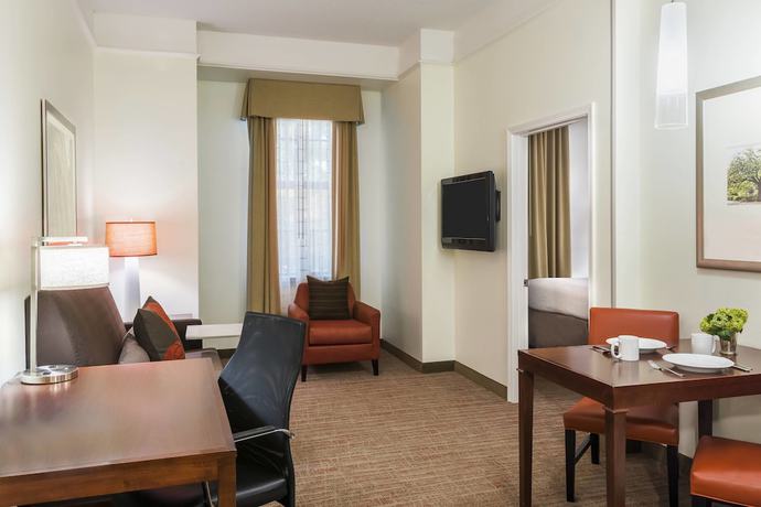 Imagen de la habitación del Hotel Residence Inn Savannah Downtown/ Historic District. Foto 14