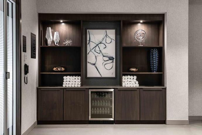 Imagen de los interiores del Hotel Residence Inn Weehawken Port Imperial. Foto 12