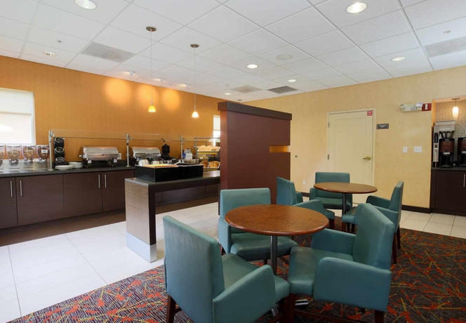 Imagen del bar/restaurante del Hotel Residence Inn West Palm Beach. Foto 4