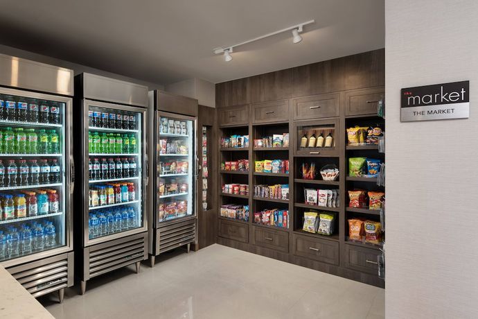 Imagen del bar/restaurante del Hotel Residence Inn by Marriott Albany Airport. Foto 5