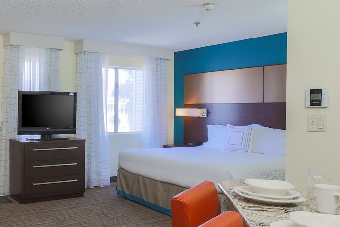 Imagen de la habitación del Hotel Residence Inn by Marriott Bakersfield. Foto 10