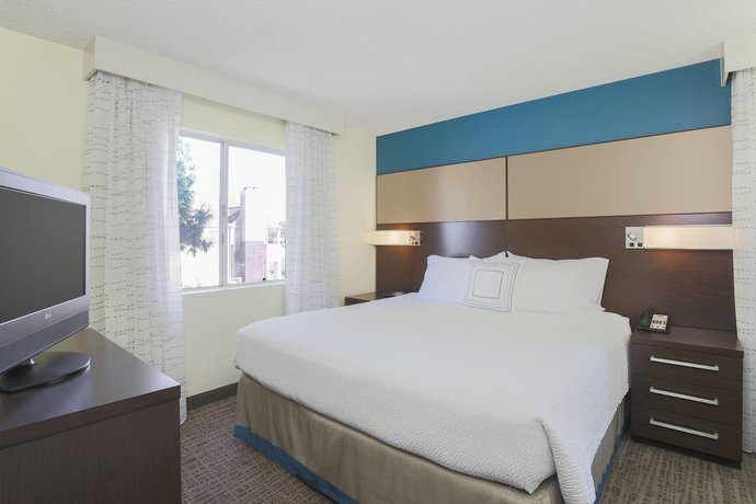 Imagen de la habitación del Hotel Residence Inn by Marriott Bakersfield. Foto 14