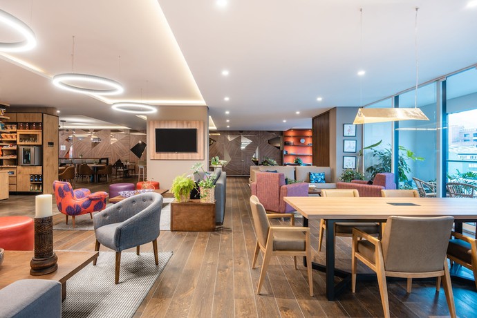 Imagen de los interiores del Hotel Residence Inn by Marriott Bogota. Foto 10