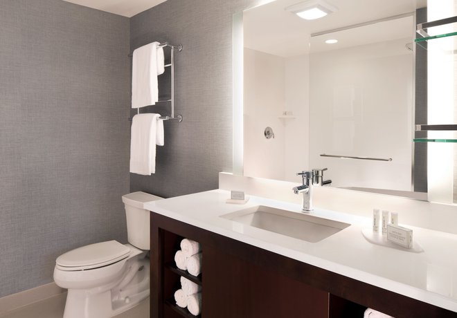 Imagen de la habitación del Hotel Residence Inn by Marriott Calgary South. Foto 7