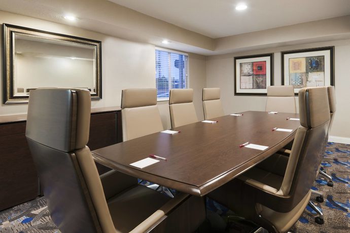 Imagen de los interiores del Hotel Residence Inn by Marriott Charlotte University Research Park. Foto 18