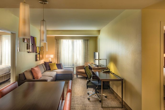 Imagen de la habitación del Hotel Residence Inn by Marriott Charlottesville Downtown. Foto 3