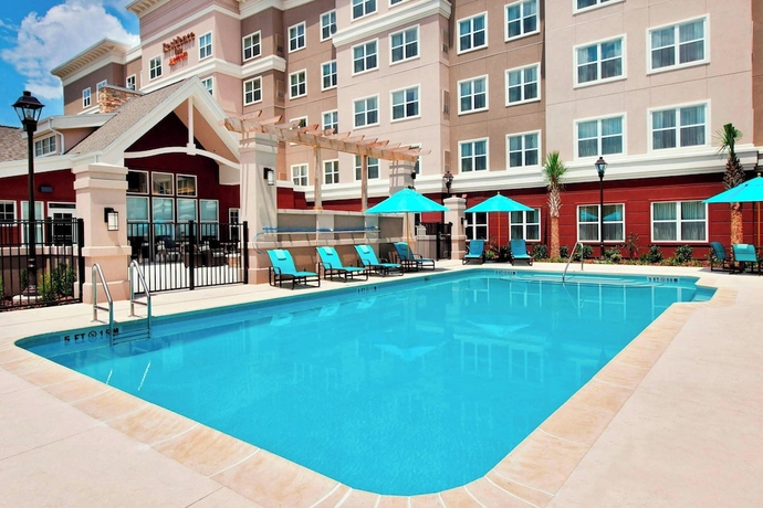 Imagen de la piscina del Hotel Residence Inn by Marriott Claremont. Foto 11