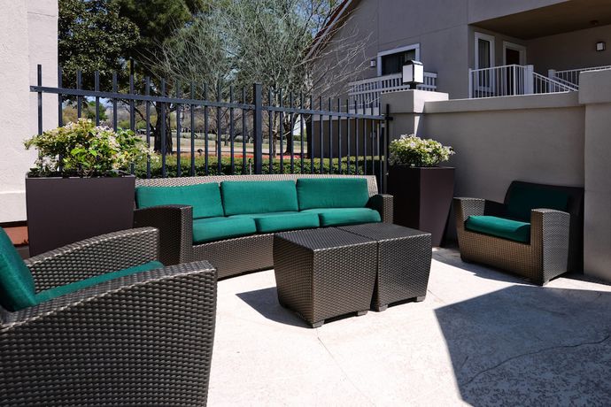 Imagen de los exteriores del Hotel Residence Inn by Marriott Dallas Las Colinas. Foto 13