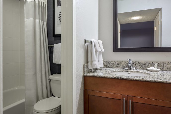 Imagen de la habitación del Hotel Residence Inn by Marriott Dallas Las Colinas. Foto 10