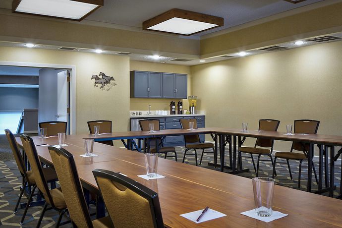 Imagen de los interiores del Hotel Residence Inn by Marriott Dallas Las Colinas. Foto 16