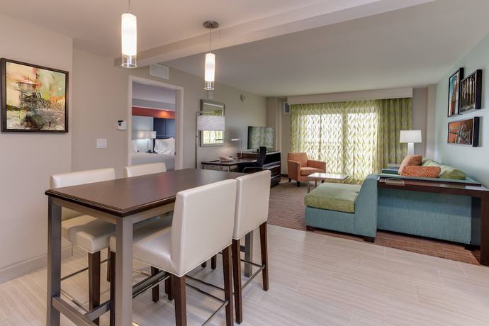 Imagen de la habitación del Hotel Residence Inn by Marriott Daytona Beach Oceanfront. Foto 6