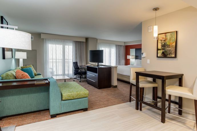 Imagen de la habitación del Hotel Residence Inn by Marriott Daytona Beach Oceanfront. Foto 8