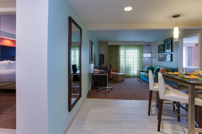 Imagen de la habitación del Hotel Residence Inn by Marriott Daytona Beach Oceanfront. Foto 16