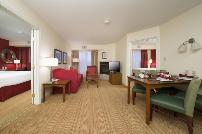 Imagen de la habitación del Hotel Residence Inn by Marriott Folsom Sacramento. Foto 4