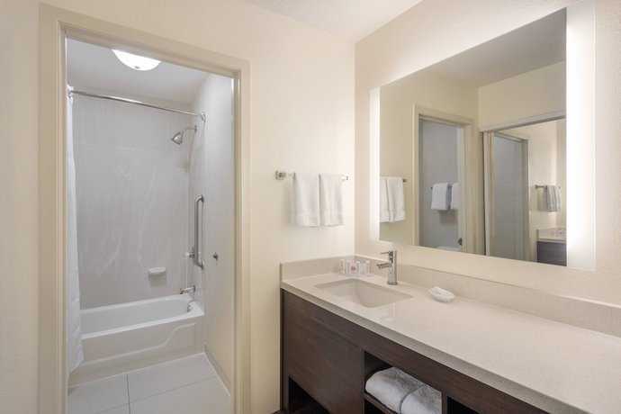 Imagen de la habitación del Hotel Residence Inn by Marriott Indianapolis Airport. Foto 4