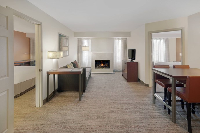 Imagen de la habitación del Hotel Residence Inn by Marriott Indianapolis Airport. Foto 7