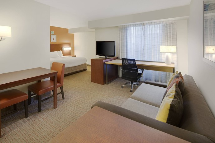 Imagen de la habitación del Hotel Residence Inn by Marriott Indianapolis Airport. Foto 15