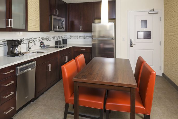 Imagen de la habitación del Hotel Residence Inn by Marriott Jacksonville South Bartram Park. Foto 9