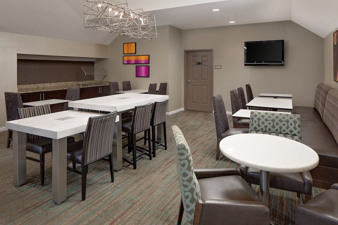 Imagen del bar/restaurante del Hotel Residence Inn by Marriott Lexington North. Foto 2