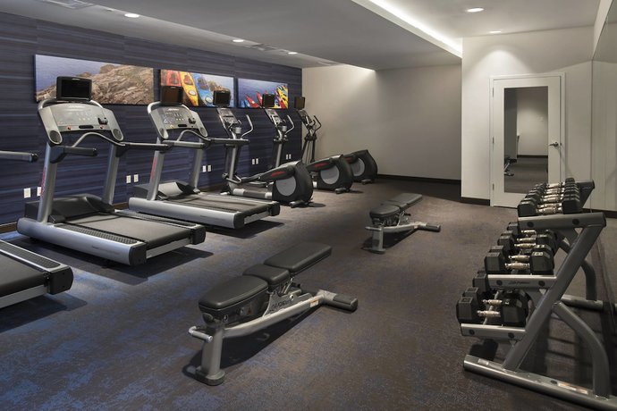 Imagen de los interiores del Hotel Residence Inn by Marriott New York Long Island East End. Foto 16