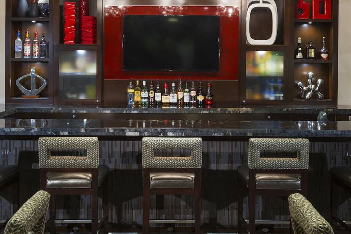 Imagen del bar/restaurante del Hotel Residence Inn by Marriott Orangeburg. Foto 3