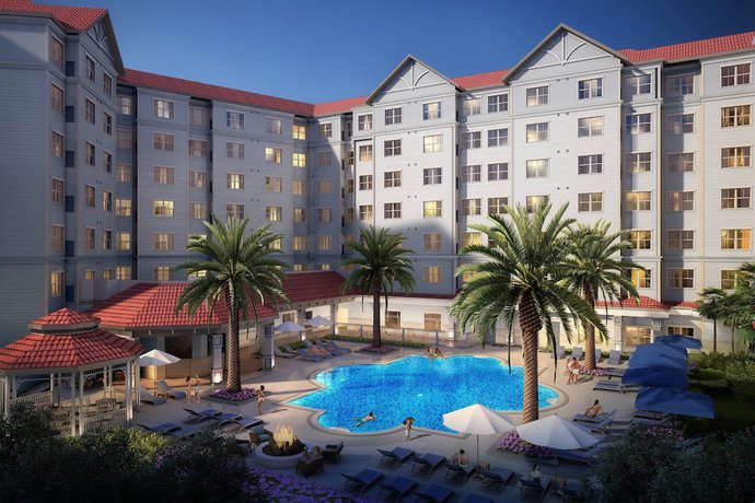 Imagen de la piscina del Hotel Residence Inn by Marriott Orlando Flamingo Crossing/Western Entrance. Foto 17