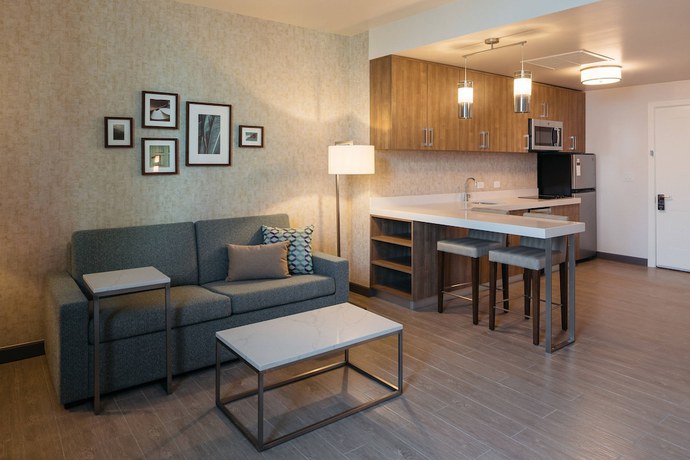 Imagen del bar/restaurante del Hotel Residence Inn by Marriott Panama City. Foto 9