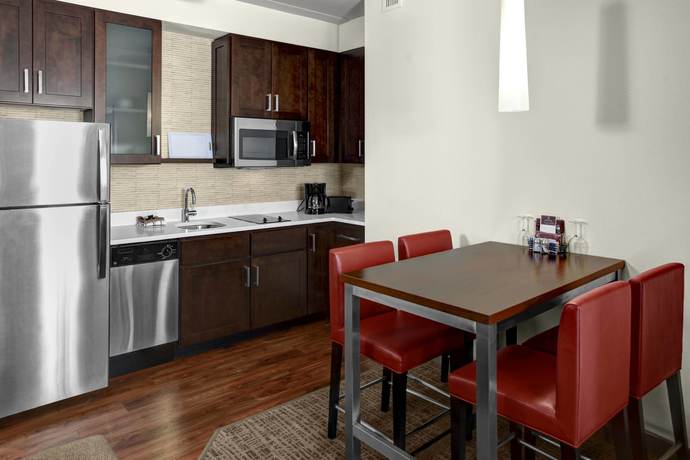 Imagen de la habitación del Hotel Residence Inn by Marriott Philadelphia Airport. Foto 10