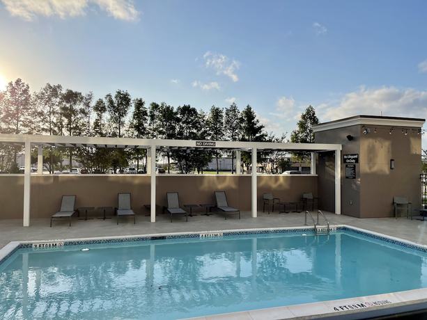 Imagen de la piscina del Hotel Residence Inn by Marriott Port Arthur. Foto 19