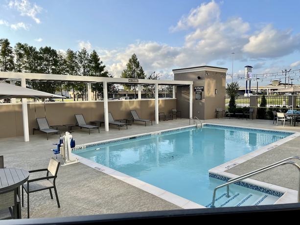 Imagen de la piscina del Hotel Residence Inn by Marriott Port Arthur. Foto 20