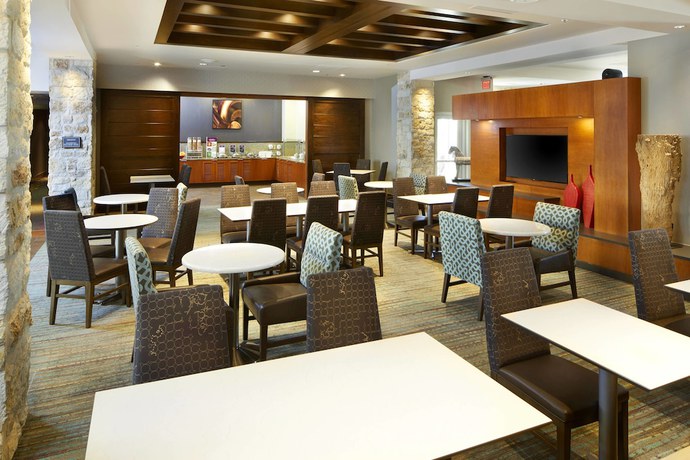 Imagen del bar/restaurante del Hotel Residence Inn by Marriott San Antonio Six Flags at The Rim. Foto 3