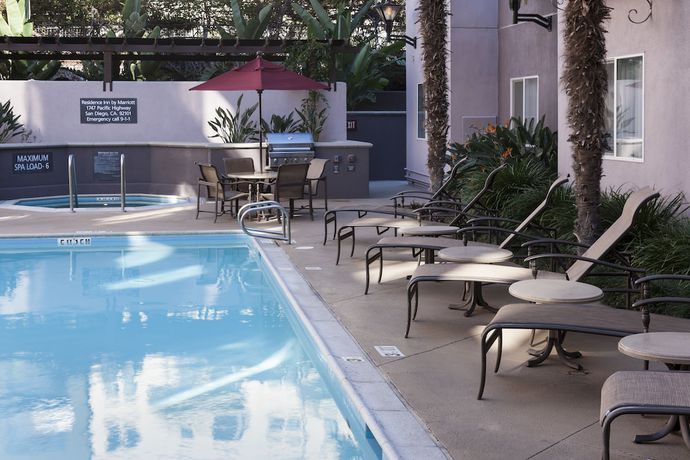 Imagen de la piscina del Hotel Residence Inn by Marriott San Diego Downtown. Foto 20