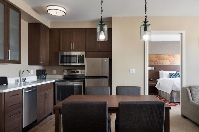 Imagen de la habitación del Hotel Residence Inn by Marriott Santa Barbara Goleta. Foto 5