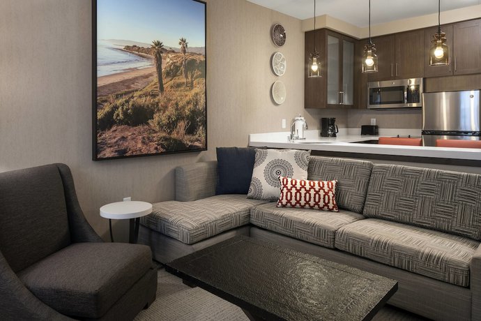Imagen de la habitación del Hotel Residence Inn by Marriott Santa Barbara Goleta. Foto 16