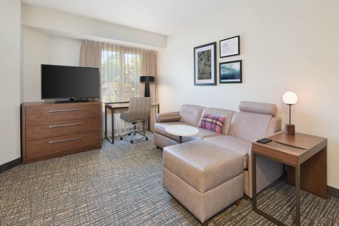 Imagen de la habitación del Hotel Residence Inn by Marriott State College. Foto 6