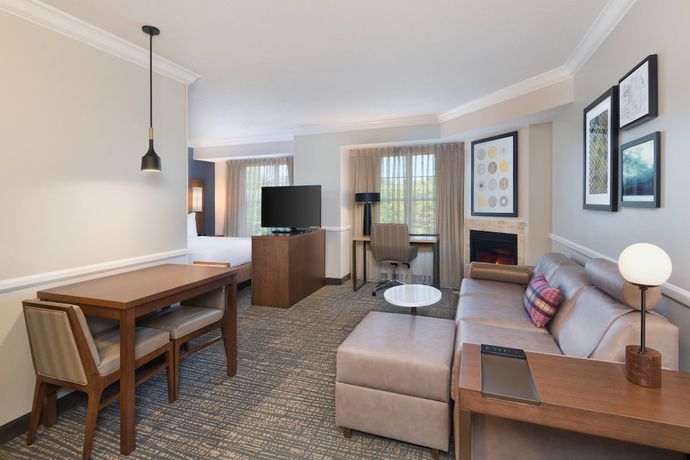 Imagen de la habitación del Hotel Residence Inn by Marriott State College. Foto 7