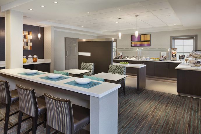 Imagen del bar/restaurante del Hotel Residence Innbymarriott Toronto Markham. Foto 2
