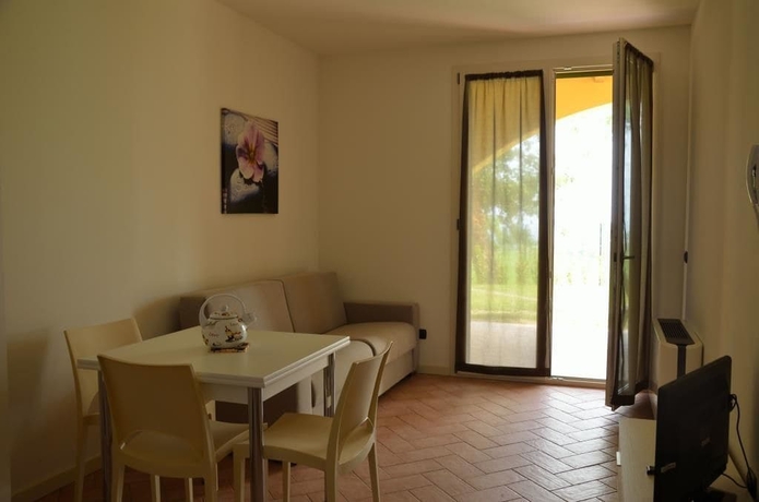 Imagen de los interiores del Hotel Residence Karina. Foto 16