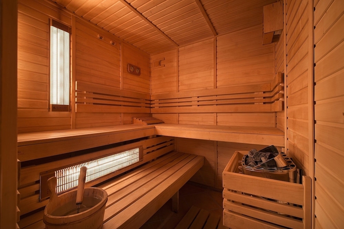 Imagen de la piscina del Hotel Residence Kn&iacute;žec&iacute; Dvůr. Foto 16