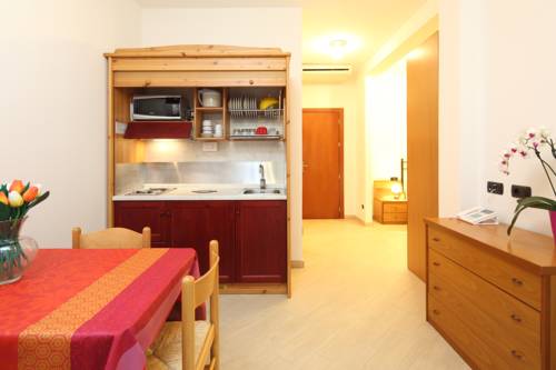 Imagen general del Hotel Residence Kriss. Foto 1
