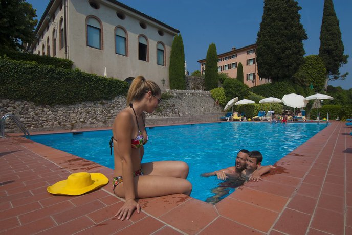 Imagen de la piscina del Hotel Residence La Filanda. Foto 20