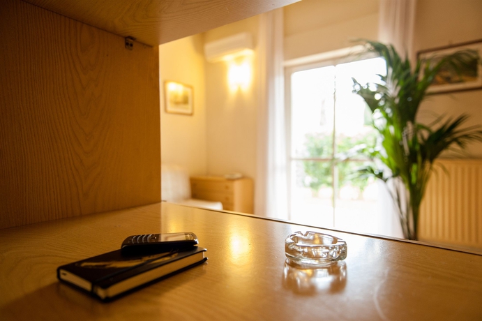 Imagen de los interiores del Hotel Residence La Genziana. Foto 14