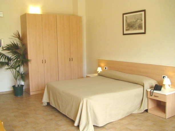 Imagen de la habitación del Hotel Residence La Genziana. Foto 4