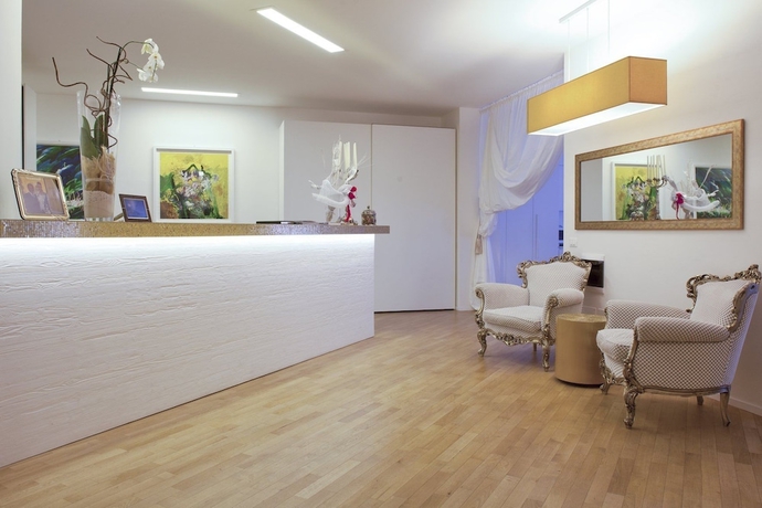 Imagen de los interiores del Hotel Residence La Reunion. Foto 17